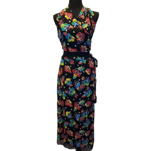 Indocraft Imports Floral Halter Top & Sarong Set Black Rayon Resort Beach Cruise - Picture 1 of 9